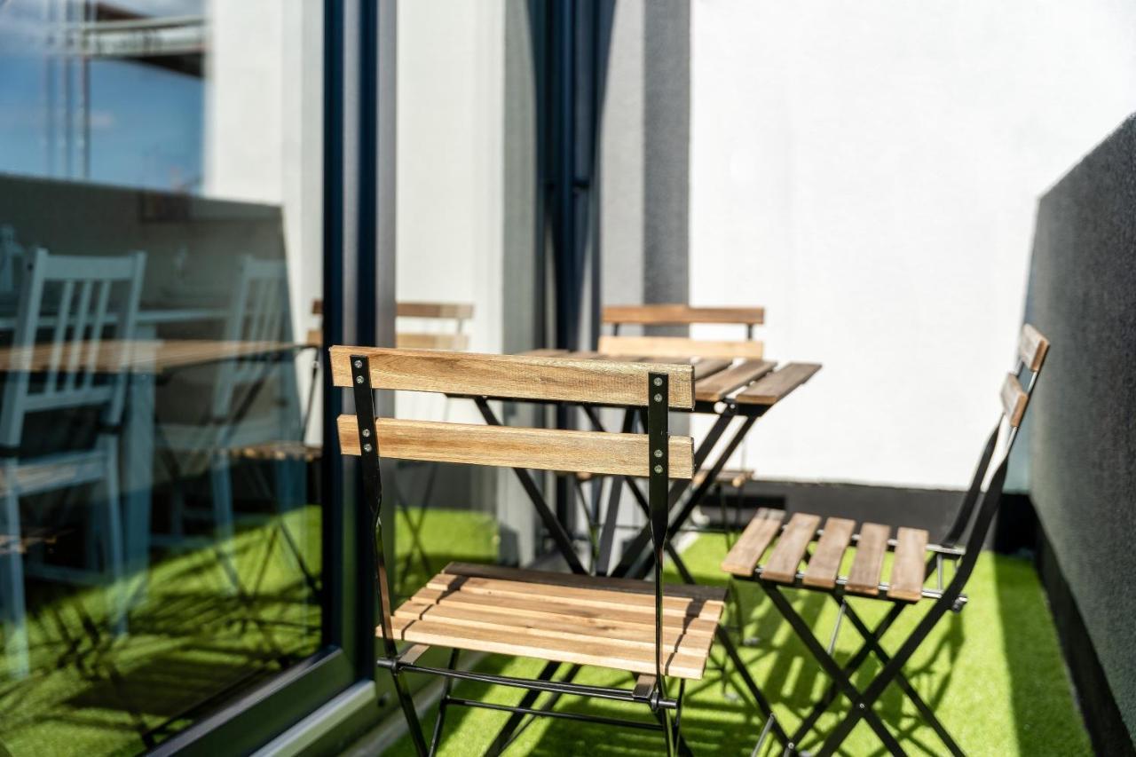 Gemuetliches Und Lichtdurchflutetes Penthouse Mit Sternenhimmelblick, Boxspringbett Und Terrasse - Gute Anbindung An Die Innenstadt Κάσελ Εξωτερικό φωτογραφία